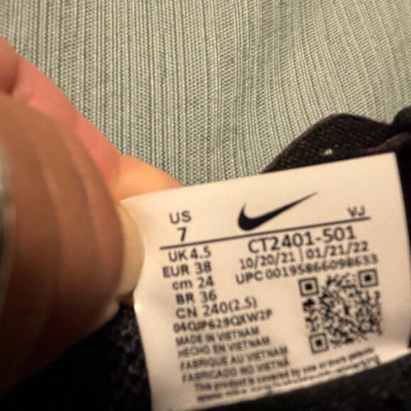 NIKE Zoom Fly 4 Hyper Violet Running Shoes - Women's Size 7 - LIKE NEW w/o Box! - Picture 4 of 13